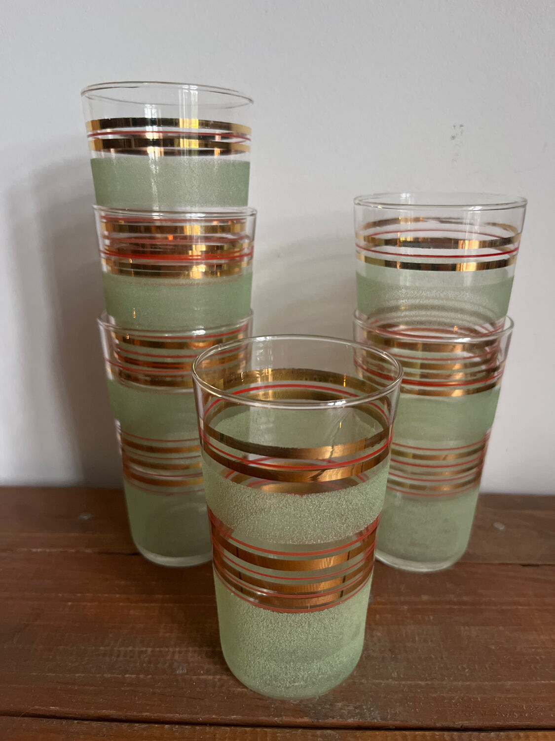 6 vintage glasses