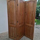 3-panel wooden room divider - 2 panels with perfect hinge stripes