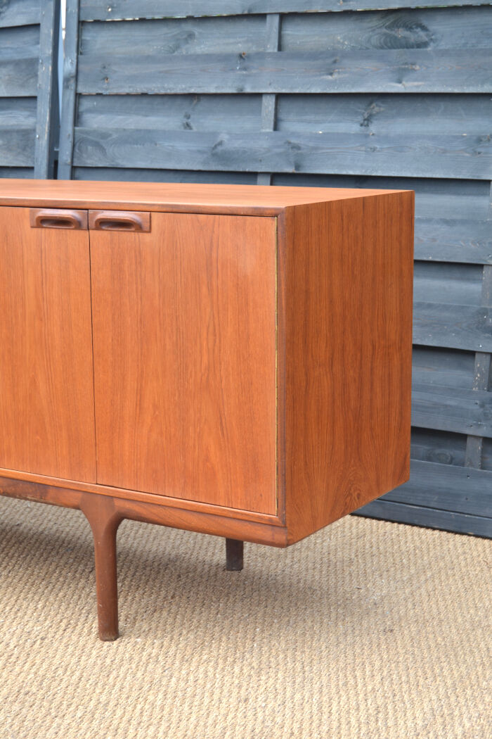 Enfilade par McIntosh * 213cm