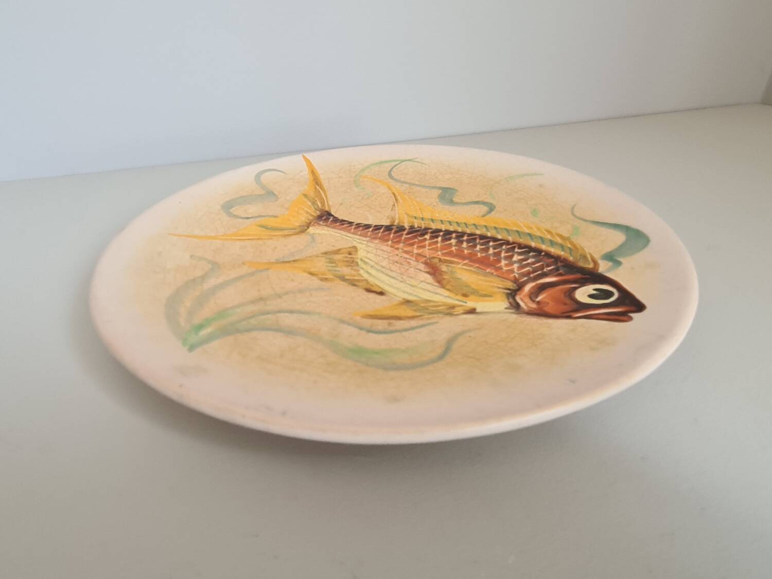 Decorative plate signed Vallauris handmade decor / fish / painting / 1950 / French riviera / Mid-Century / 20th century