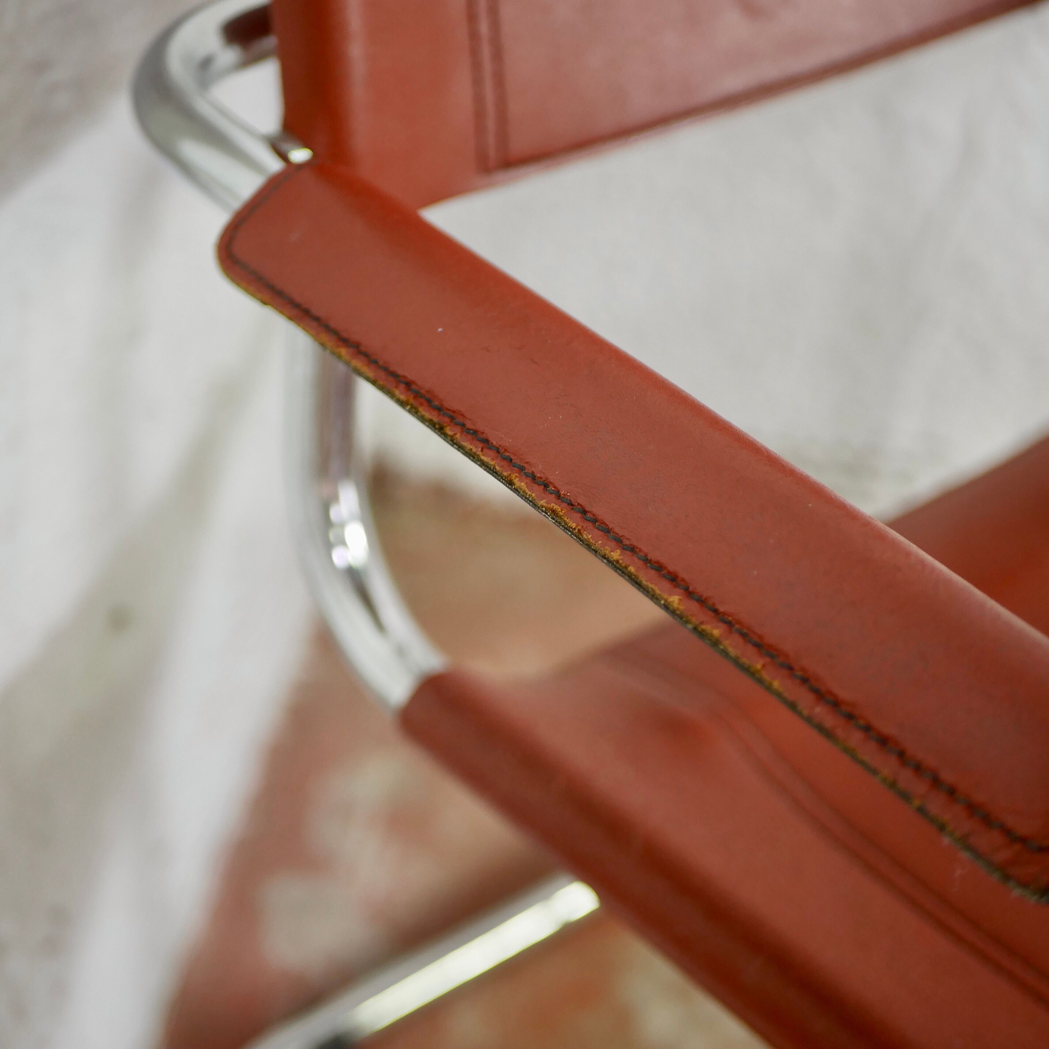 3 Cantilever armchairs 1970V