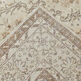 7x10 Floral Cream & Brown Vintage Rug, 212x317Cm