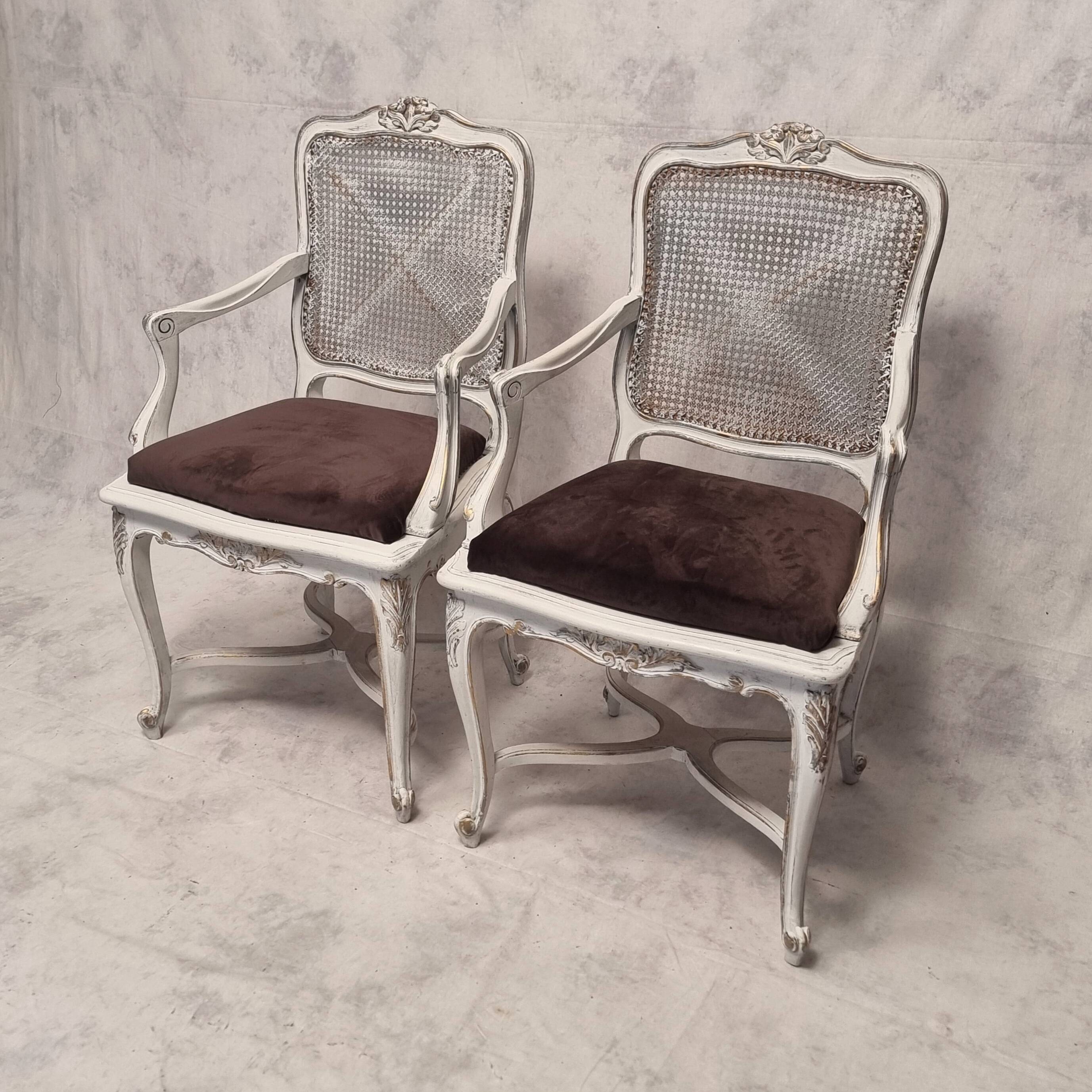 Paire de fauteuils cannés de style régence - bois peint - 19ème