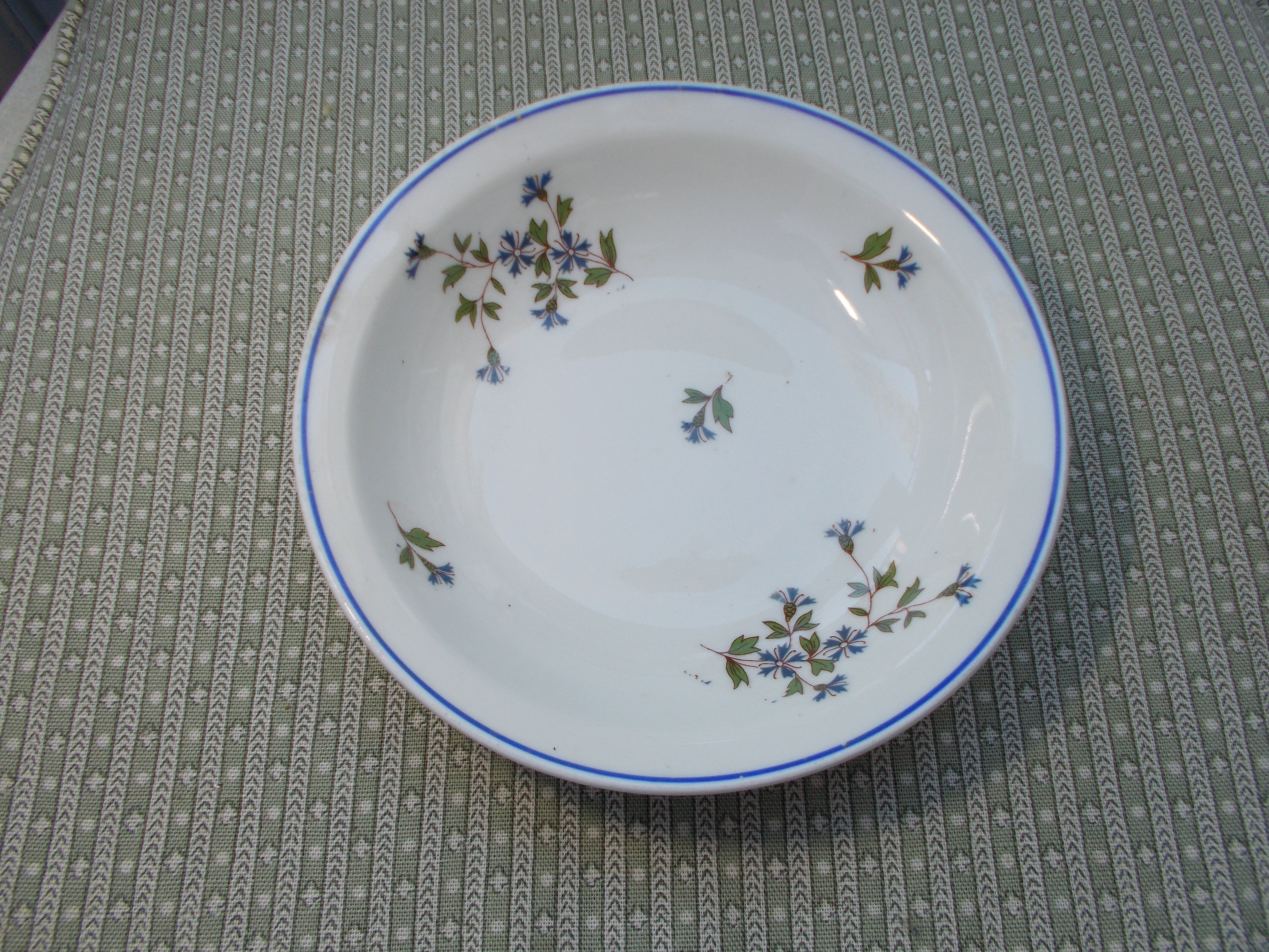 6 round dishes old porcelain decoration with barbels