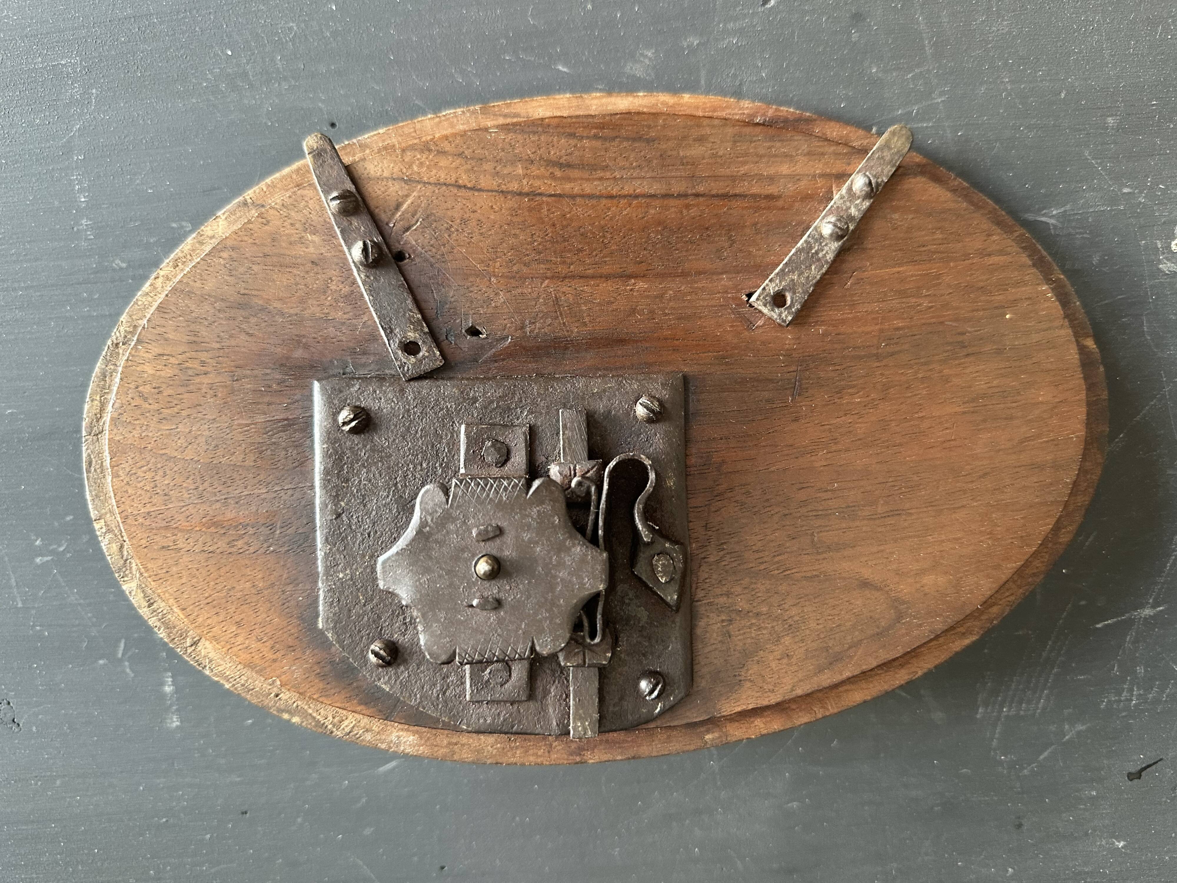 Ancien sac panier en vannerie, bois et cuir, XIXe siècle