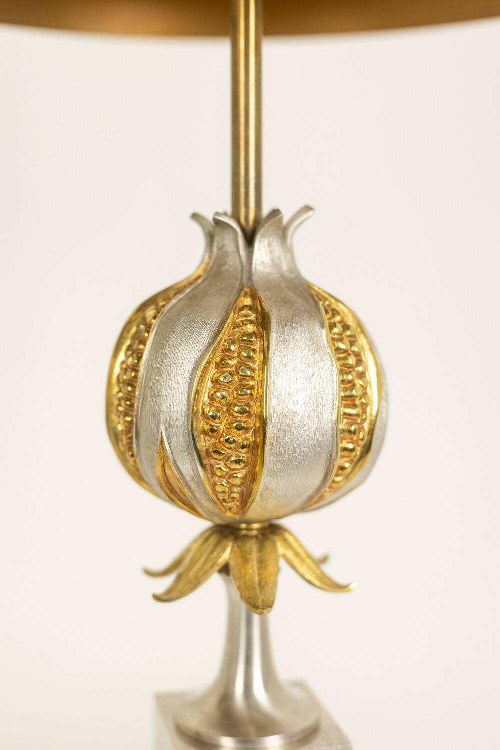 Pair of "grenade" lamps by Maison Charles in bronze, 1970s.