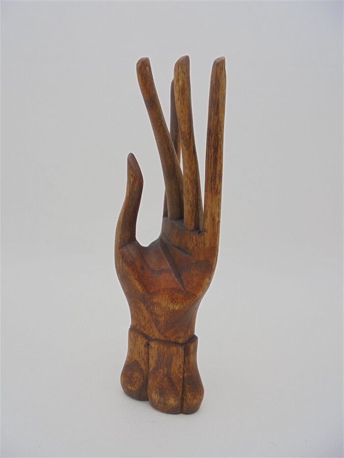 Baguier main en bois