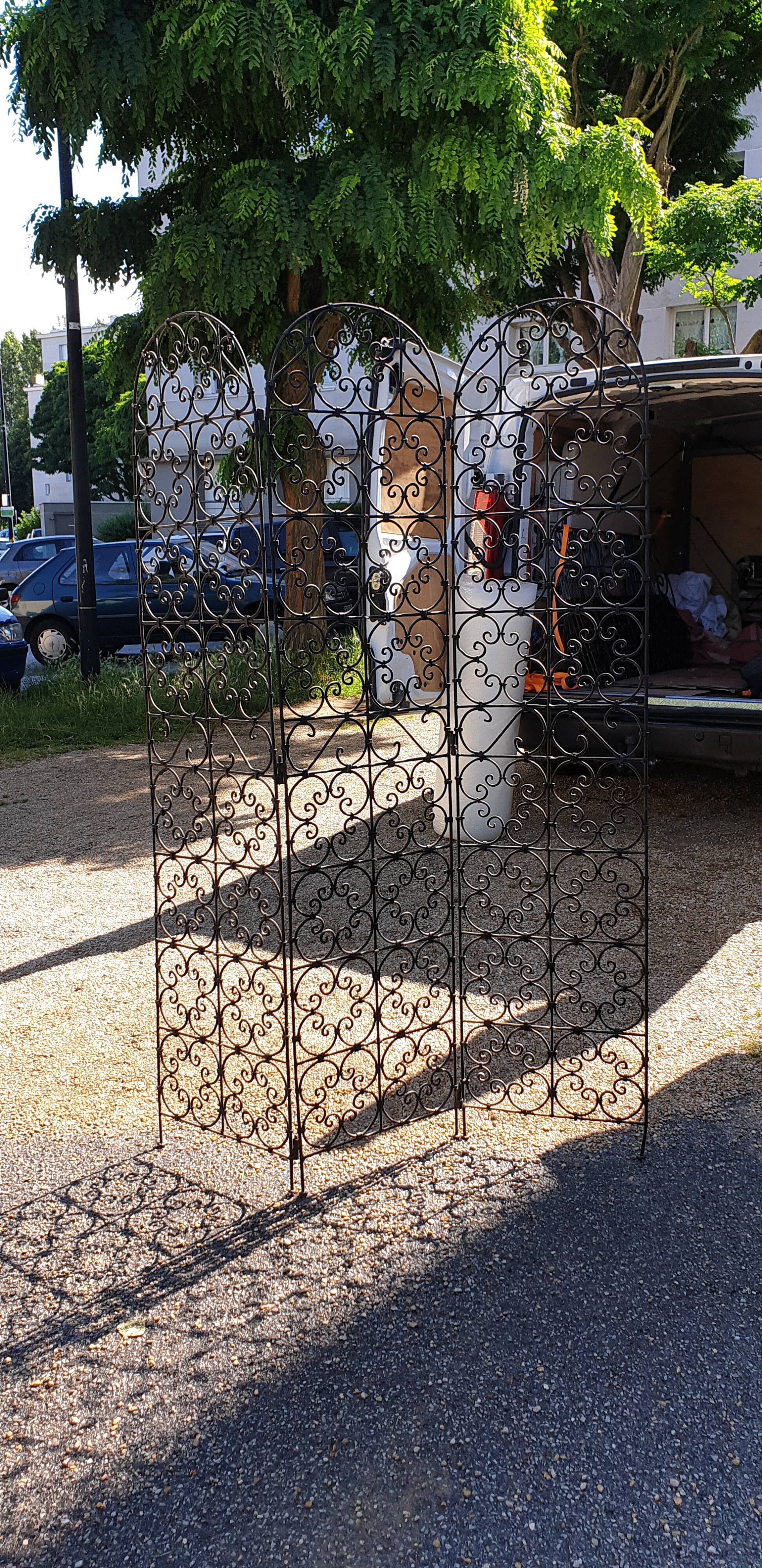 Wrought iron screen 3 leaves
