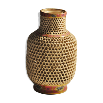 Vase soliflore ajouré signé Fisher J