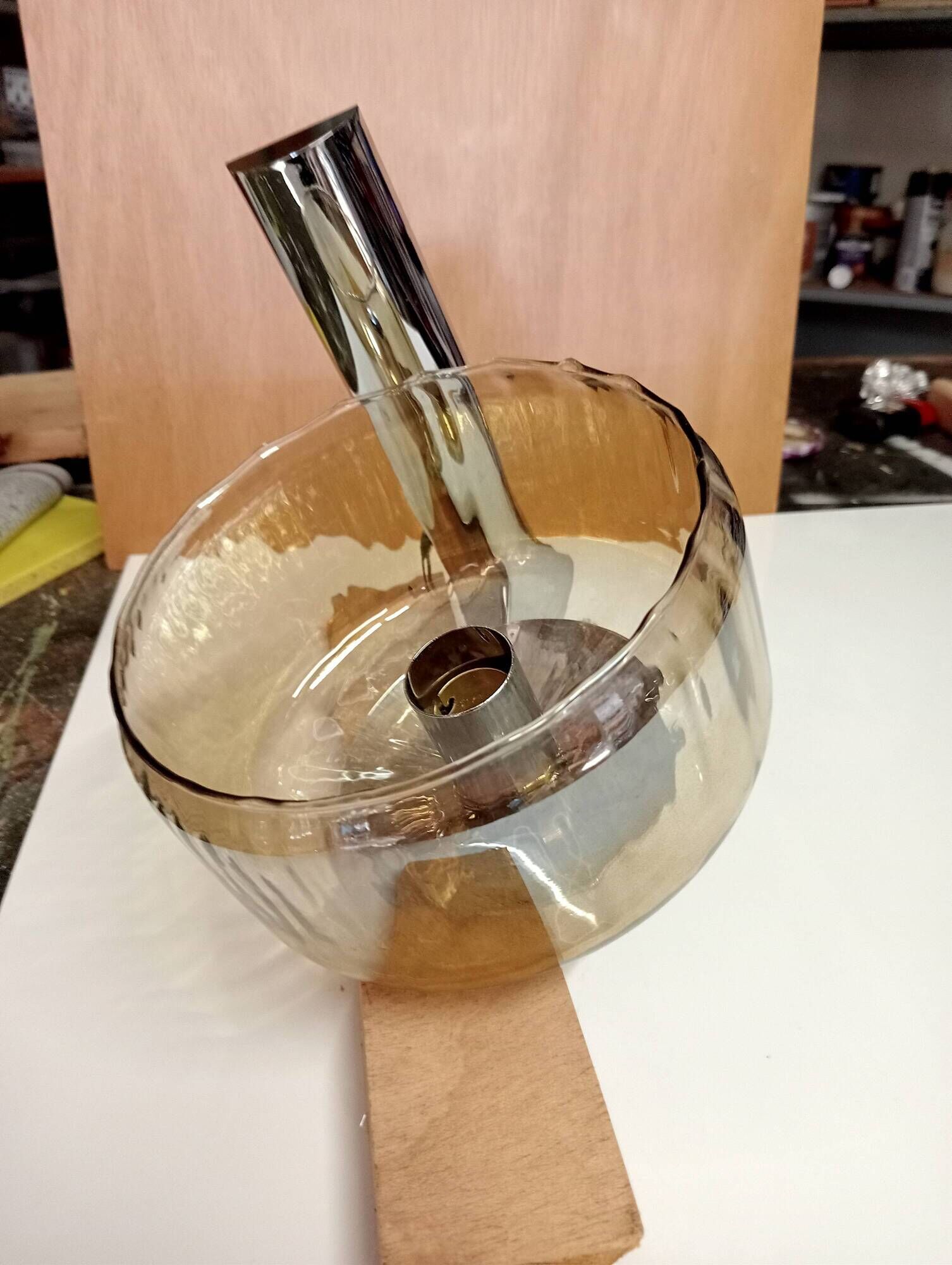 Applique année 70 verre fumé et chromé