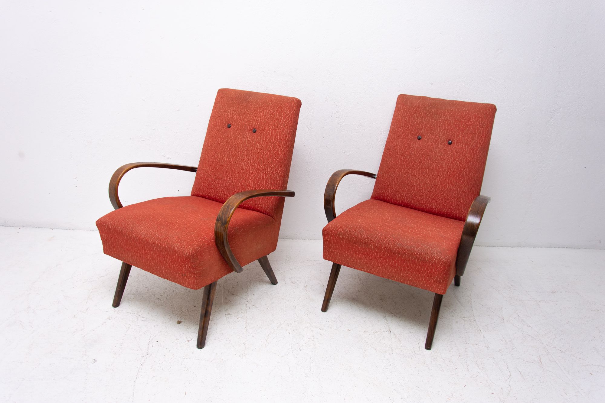 Pair of mid century bentwood armchairs by Jaroslav Šmídek, 1960s