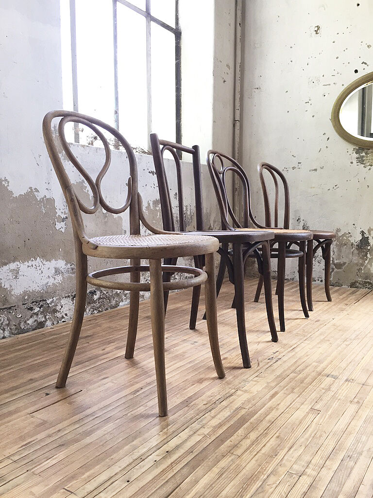 Lot 4 bistro chairs Thonet No.19, 20 & 208