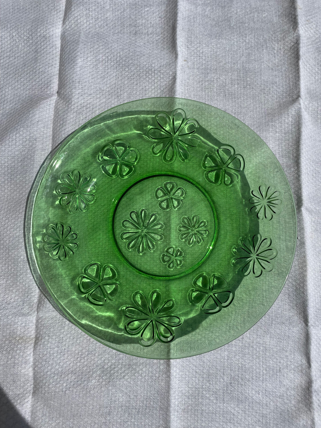Vintage green Vereco hollow dish