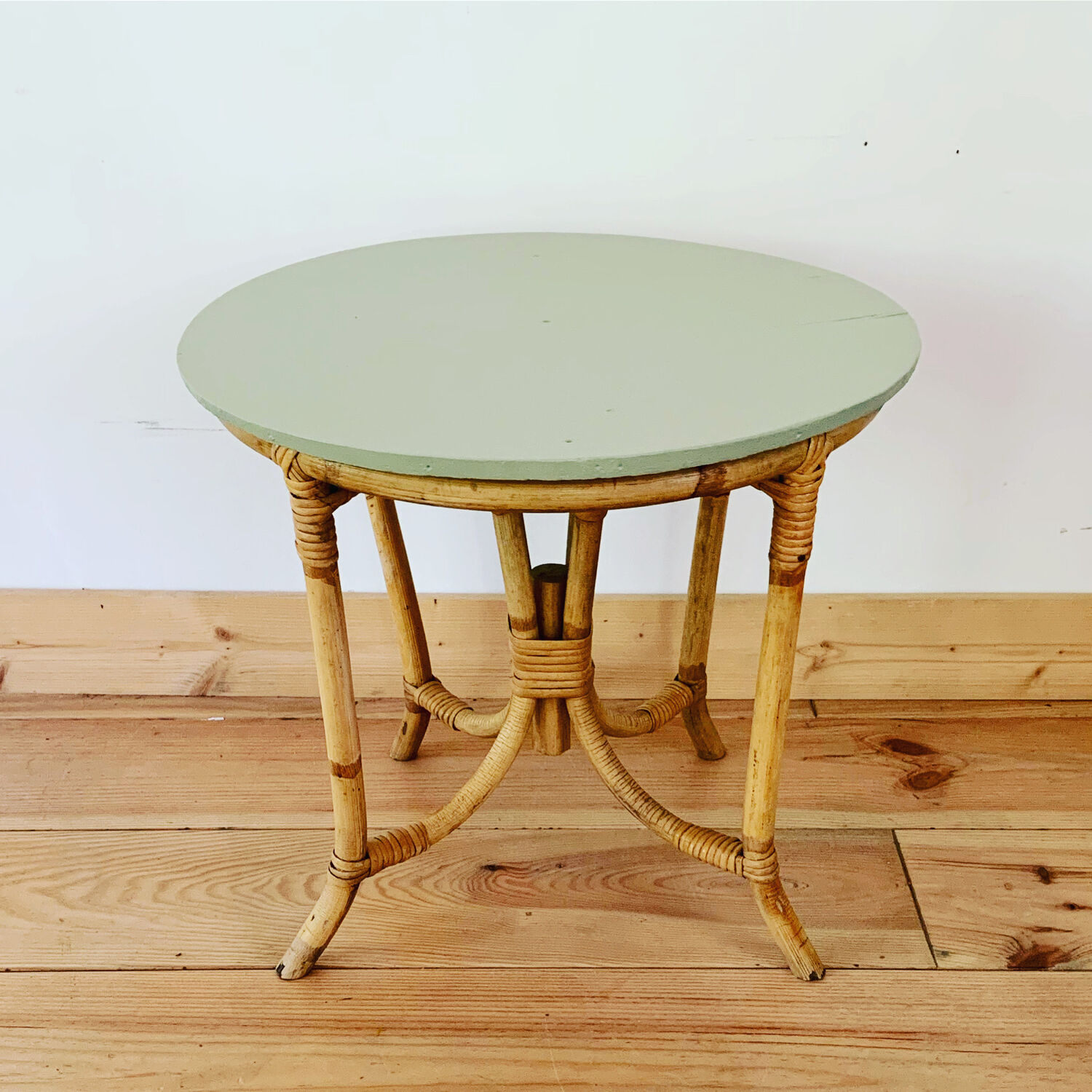 Table basse en rotin