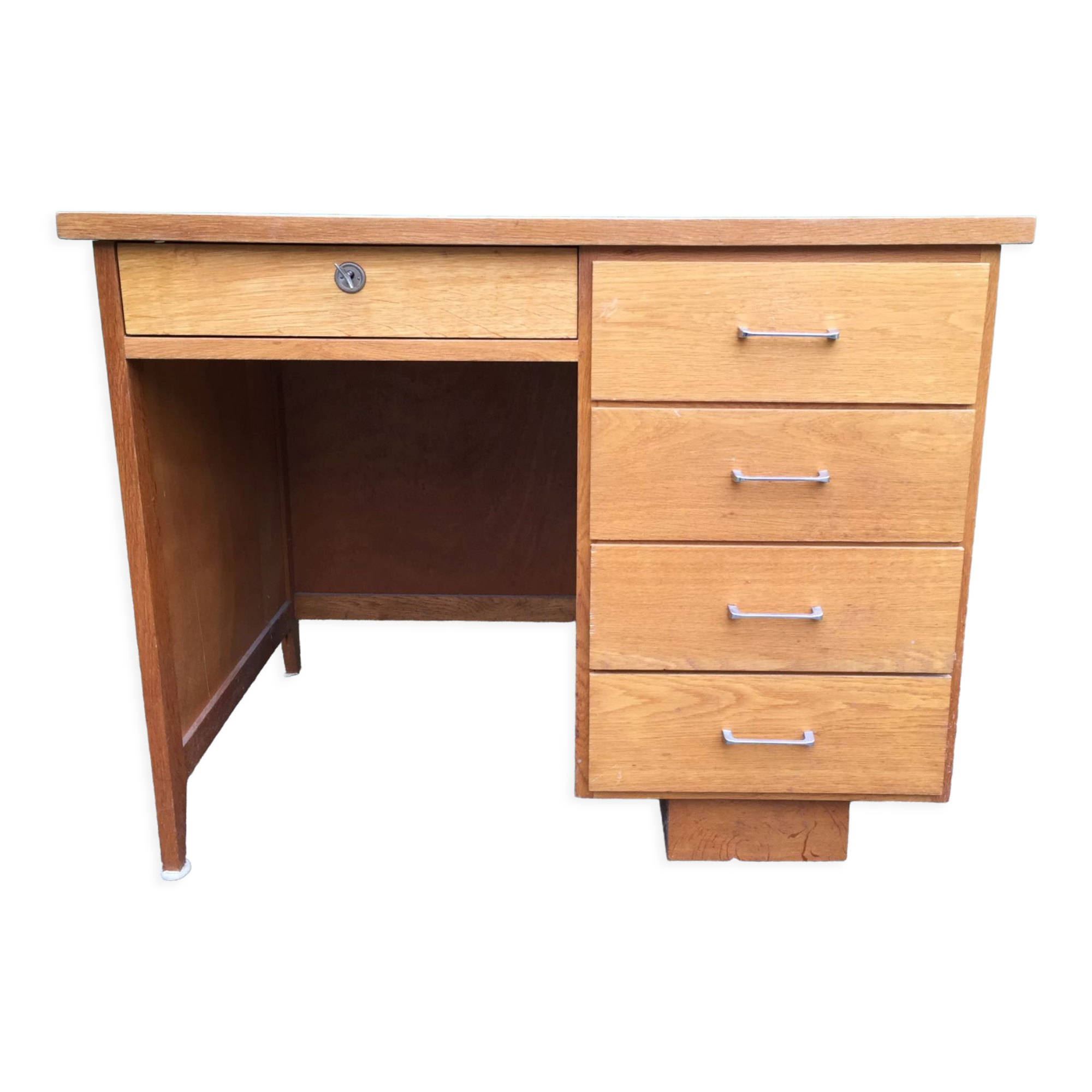 Vintage oak desk with 5 drawers.