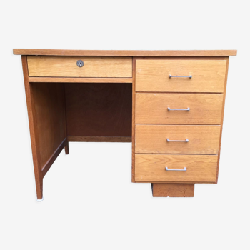 Vintage oak desk with 5 drawers.