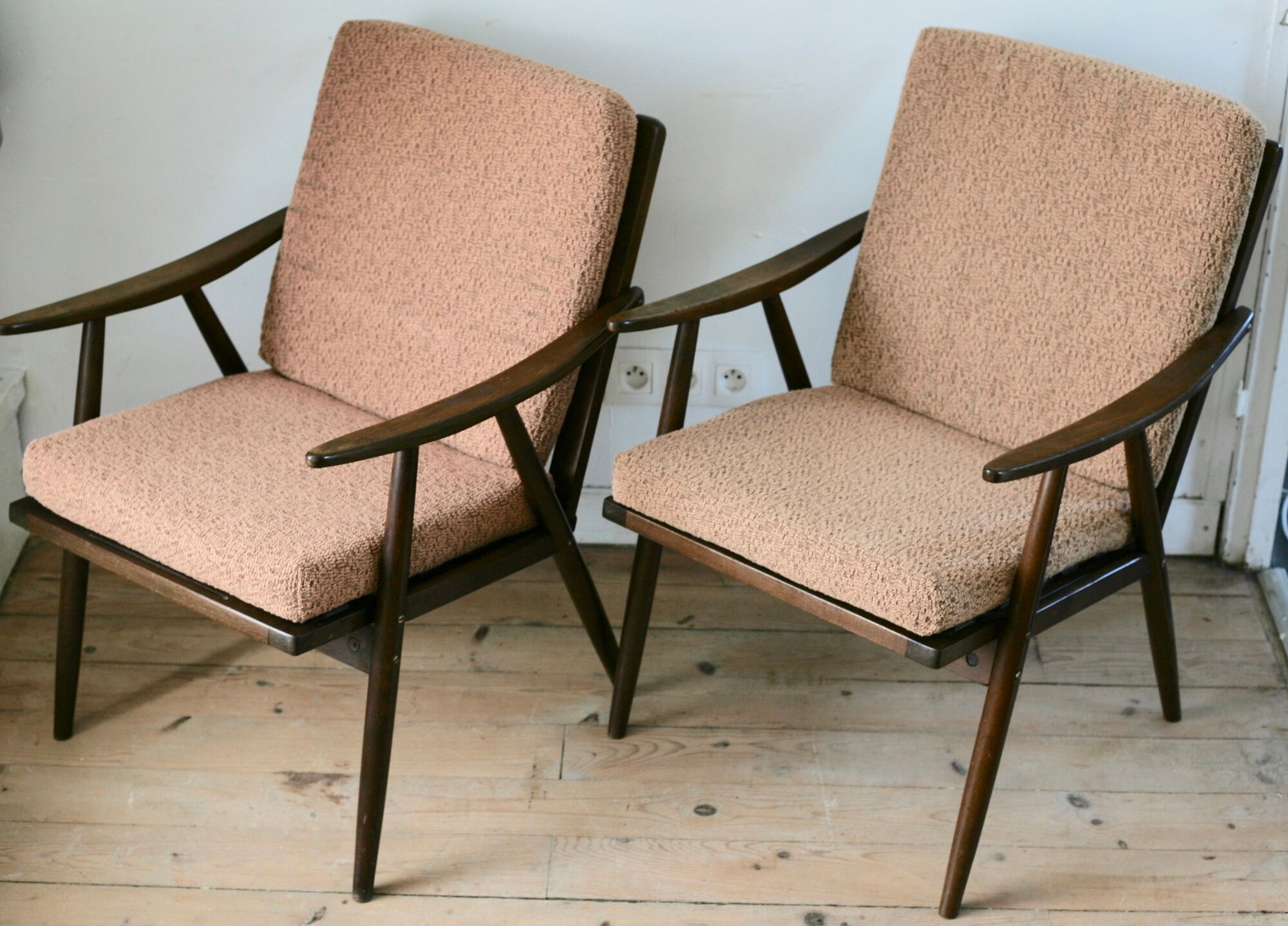 Pair of Boomerang armchairs, Thonet edition, circa 1960