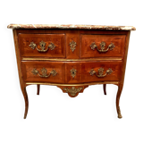 Commode sauteuse Louis XV a façade galbée XVIII siècle