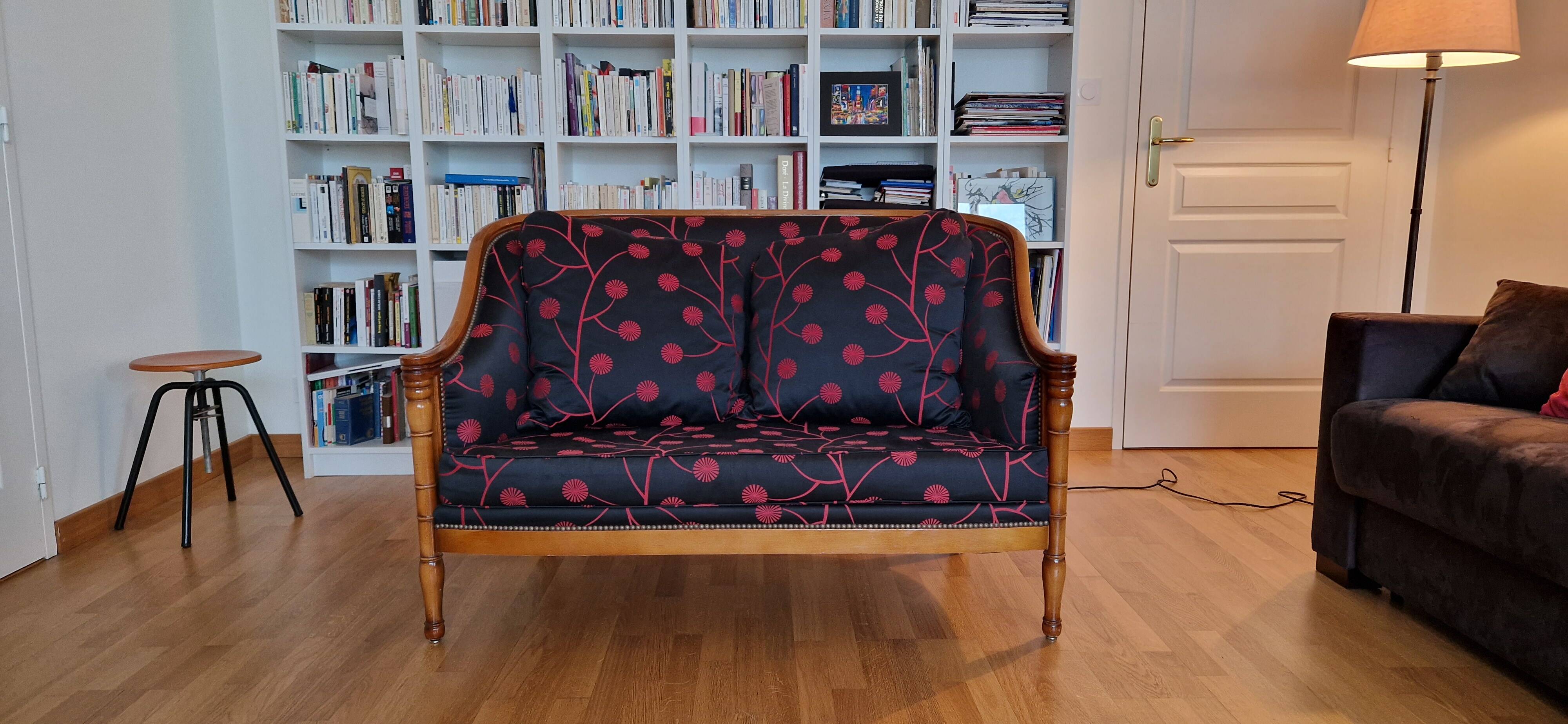 Two-seater sofa