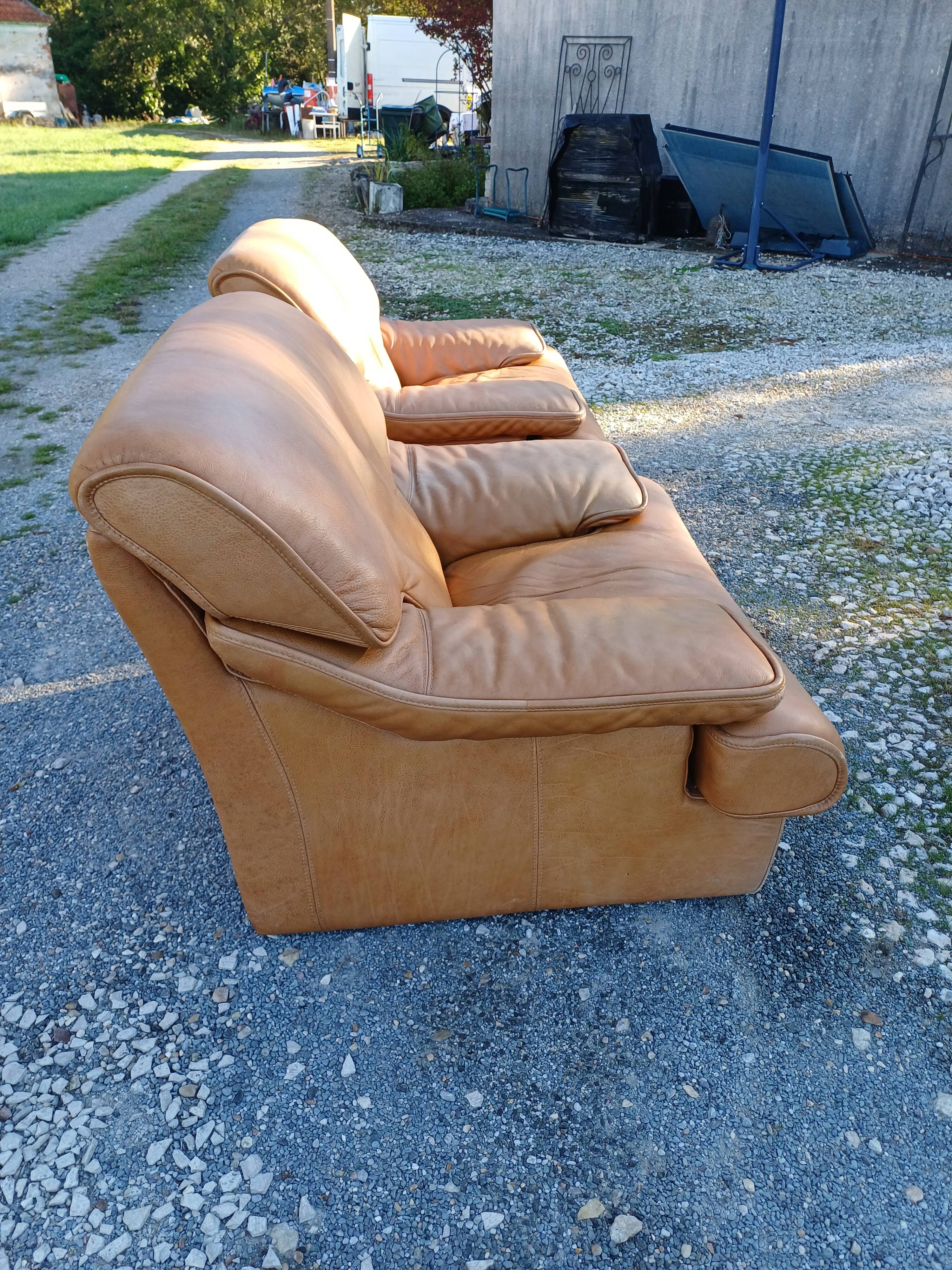 Paire de Fauteuils Vintage en Skai Marron Clair