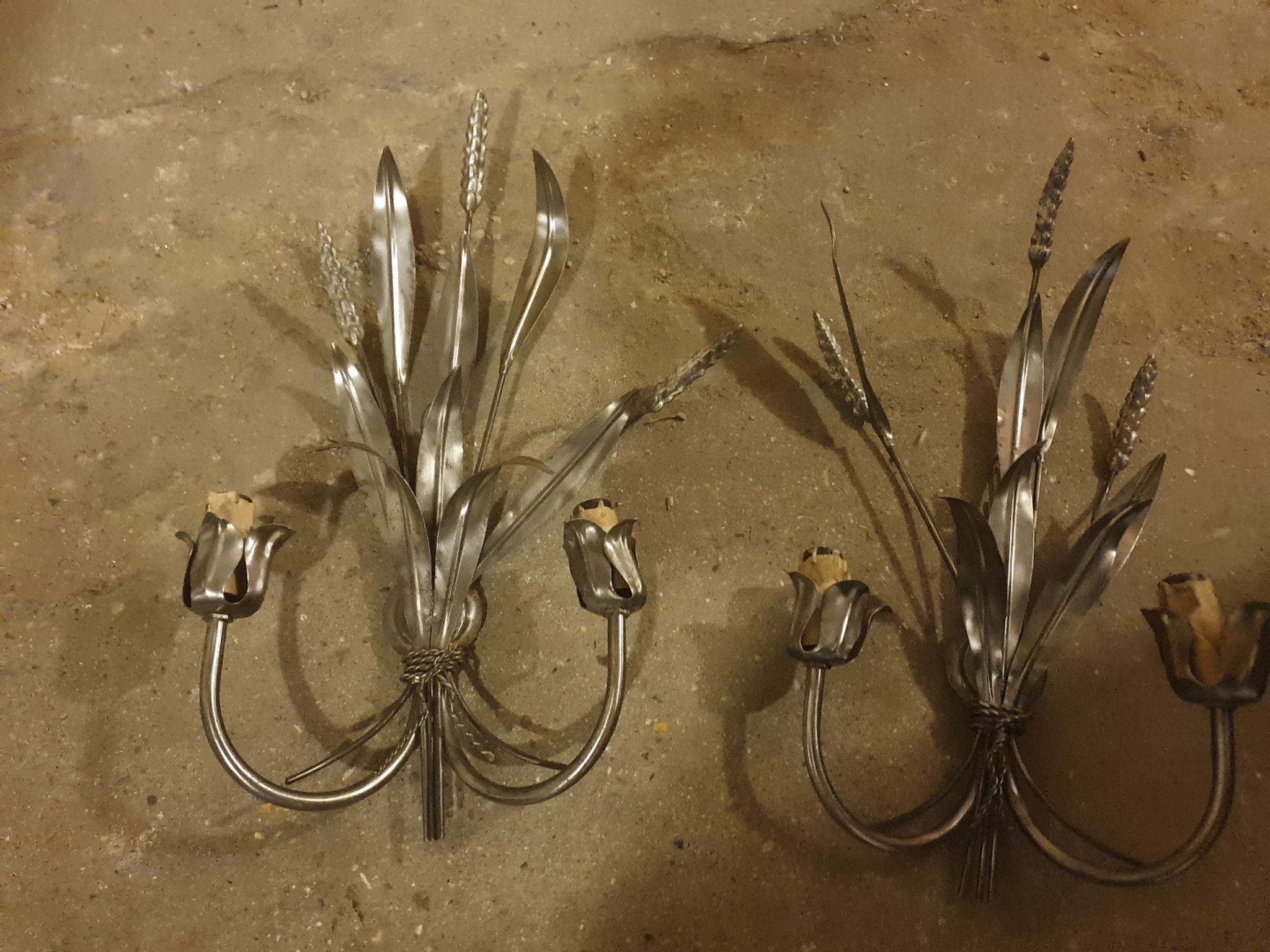 Pair of sconces sheaves of wheat 30x16x50 cm high.