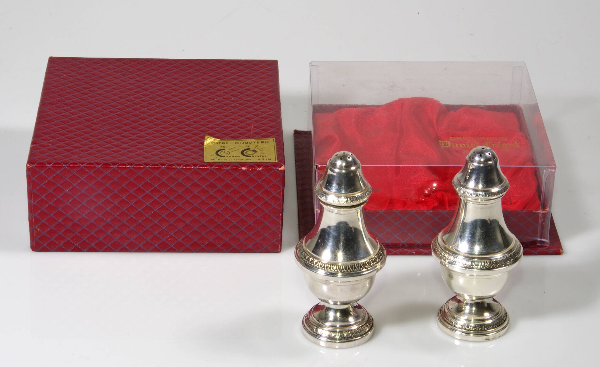 SALT AND PEPPER SHAKER FRENCH GOLDSMITH D.CREGUT PARIS