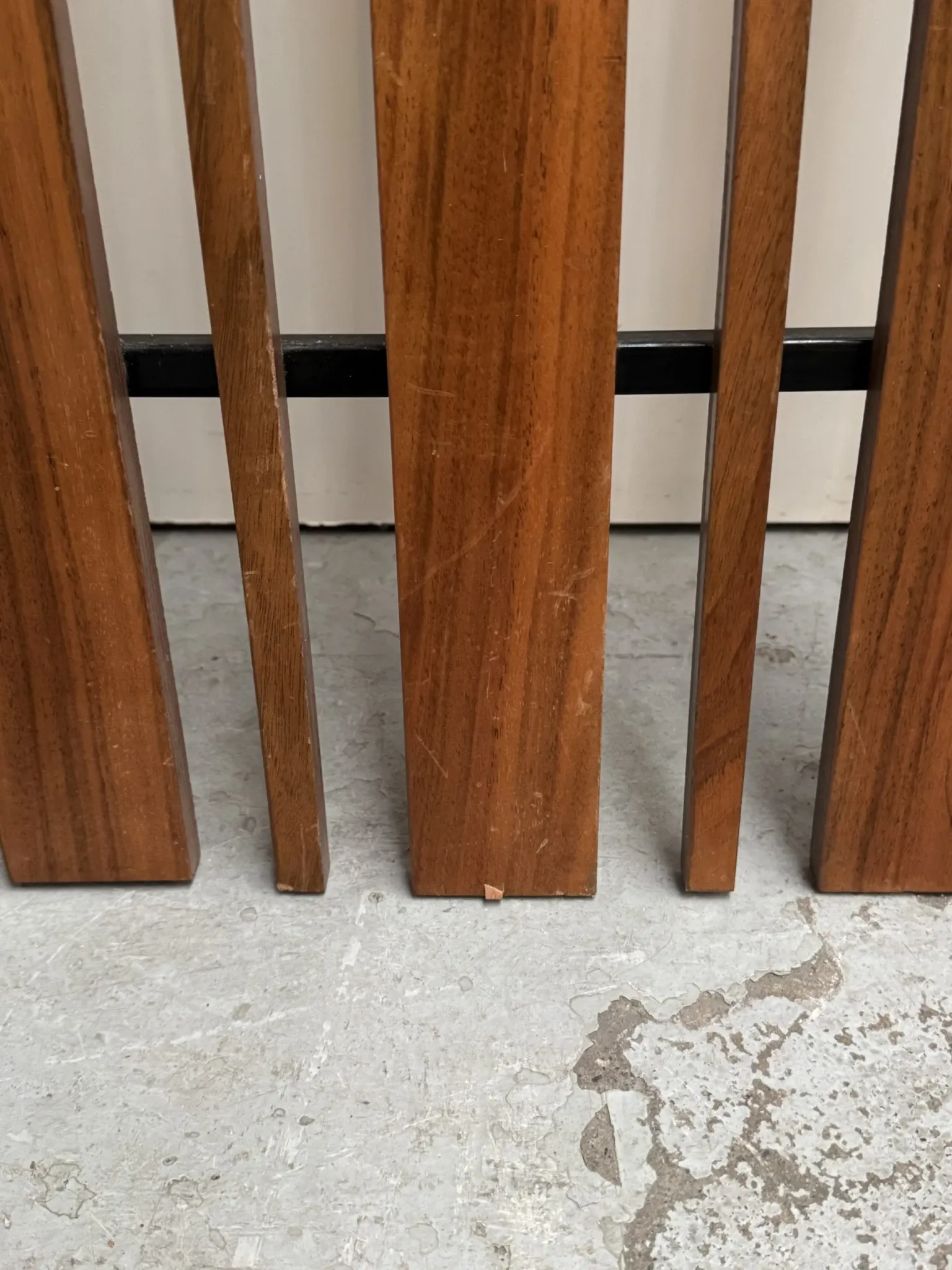 Wall-mounted coat rack