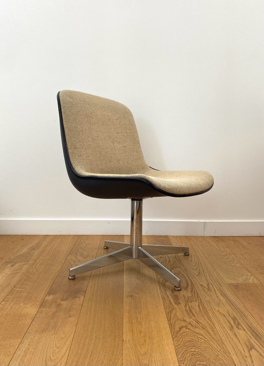 Fauteuil pivotant par Randall Buck pour Steelcase Strafor