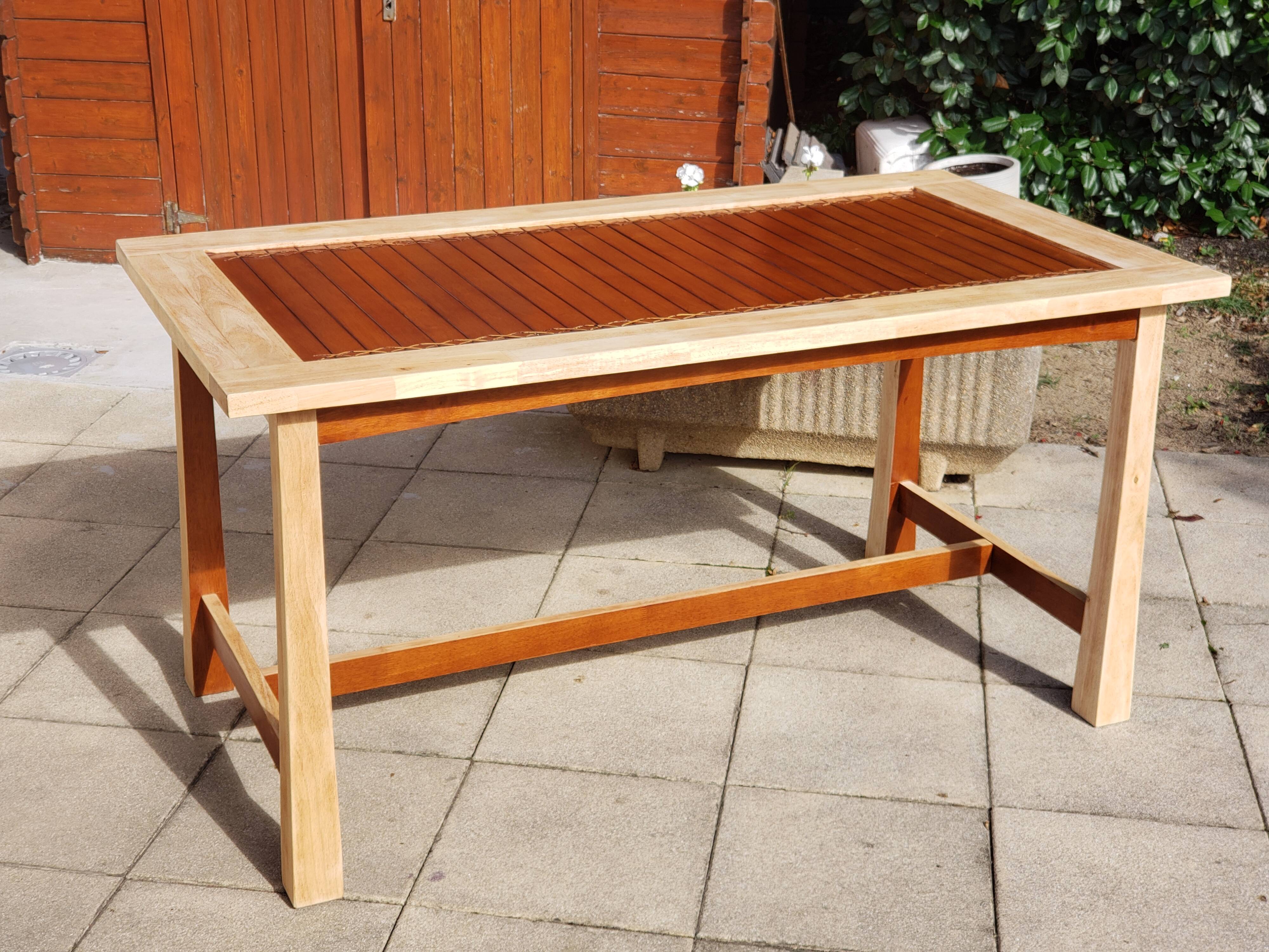 Rectangular dining table in exotic wood