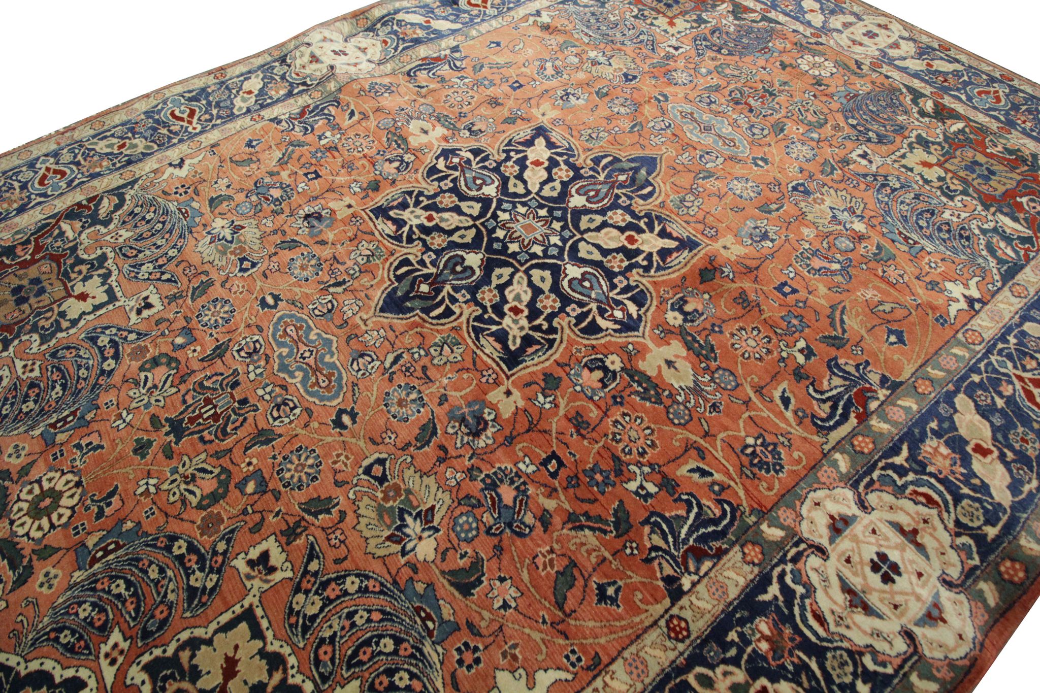 Handmade Antique Persian Tabriz Rug- 141x198cm