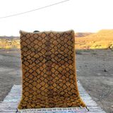 Traditional handwoven Berber rug, size 160 x 240 cm
