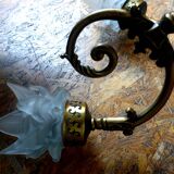 Six-light tulip chandelier