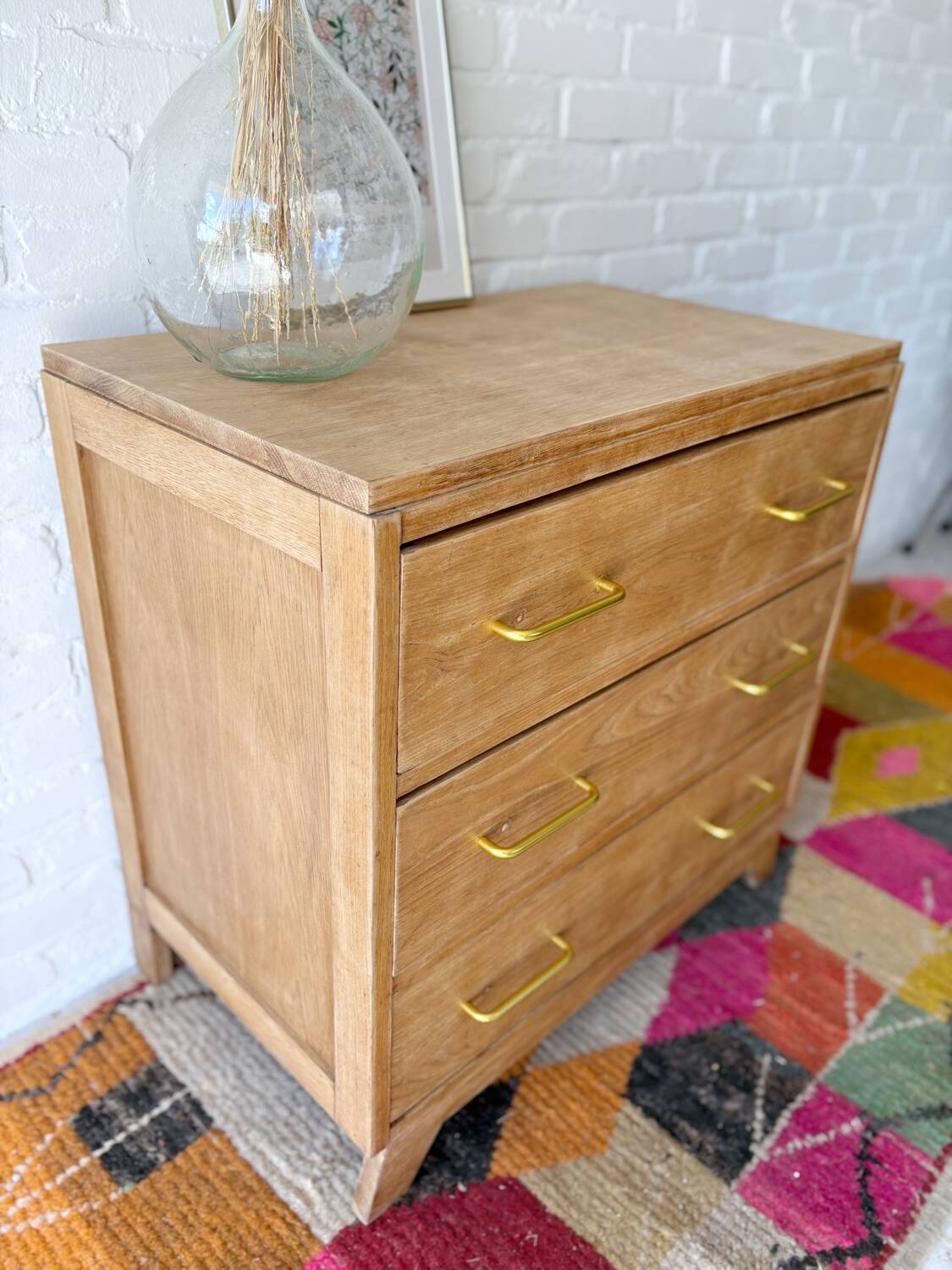Oak chest of drawers