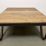 Table basse industrielle, années 1960