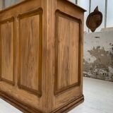 Pine shopping counter