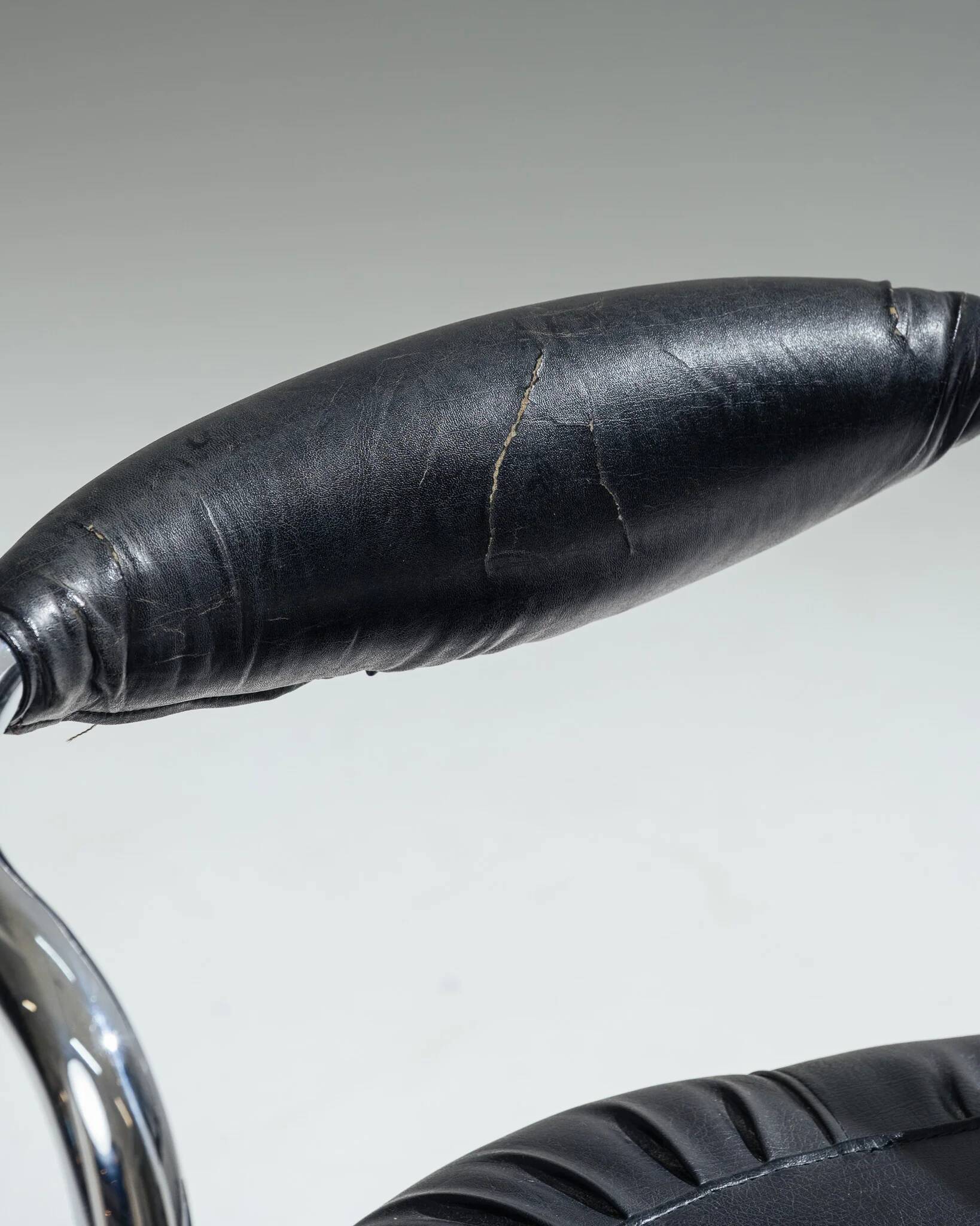 'Cobra' chair, Giotto Stoppino, 1970s