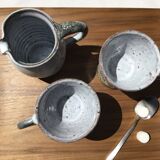 Signed grey-white artisanal stoneware cups and pot