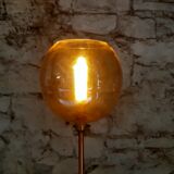 Lampadaire en teck du milieu du siècle