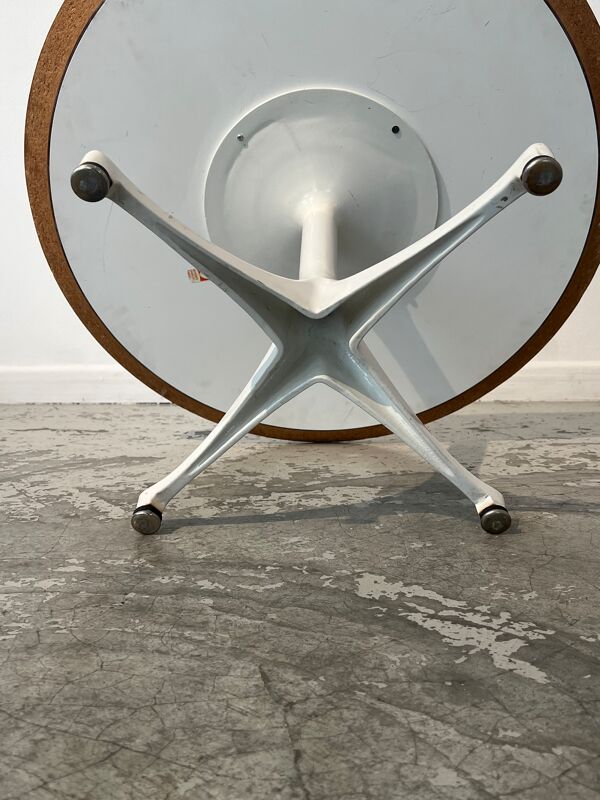Table d'appoint par Charles Eames pour Herman Miller années 50
