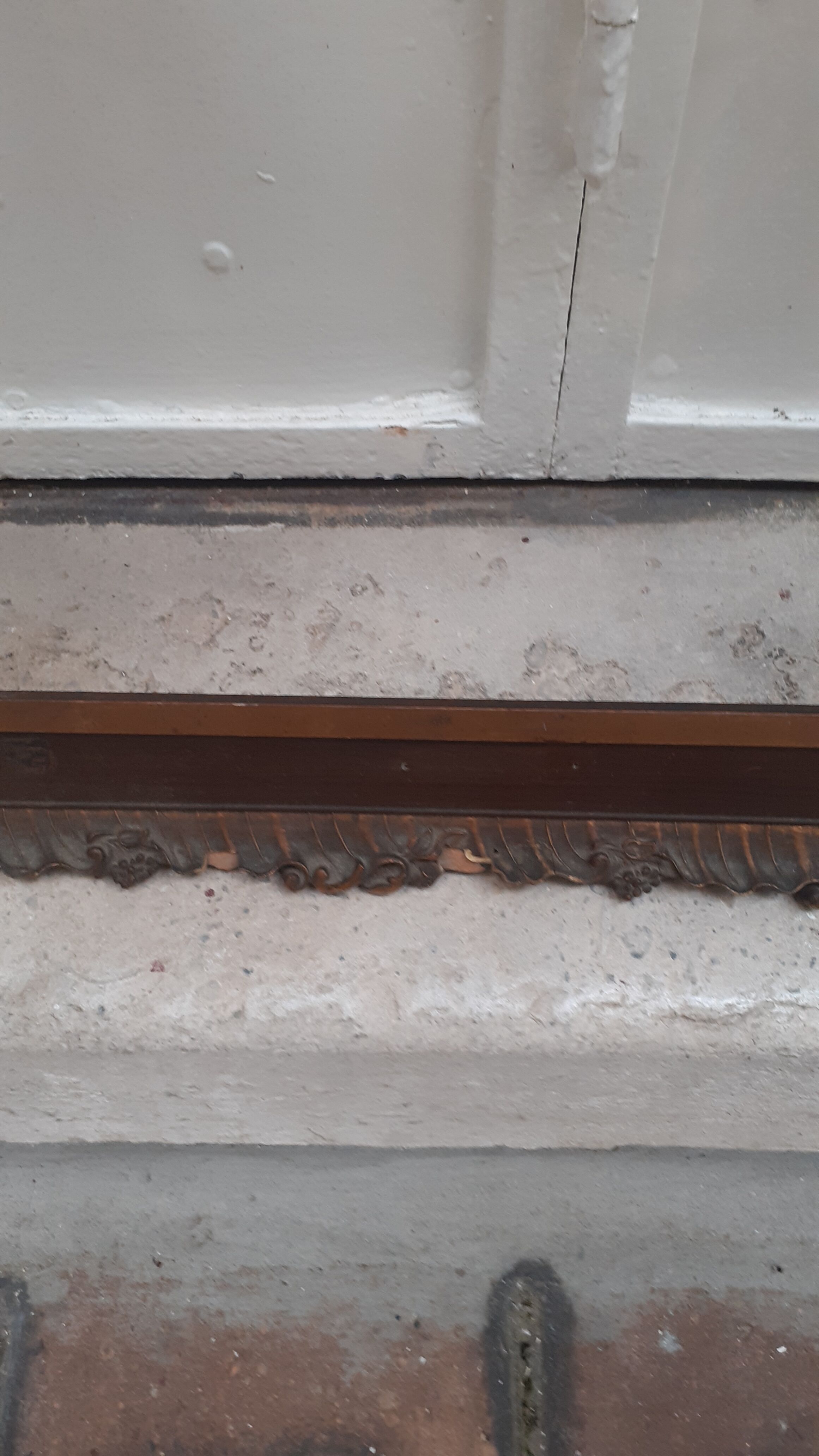 Carved frame with gilding