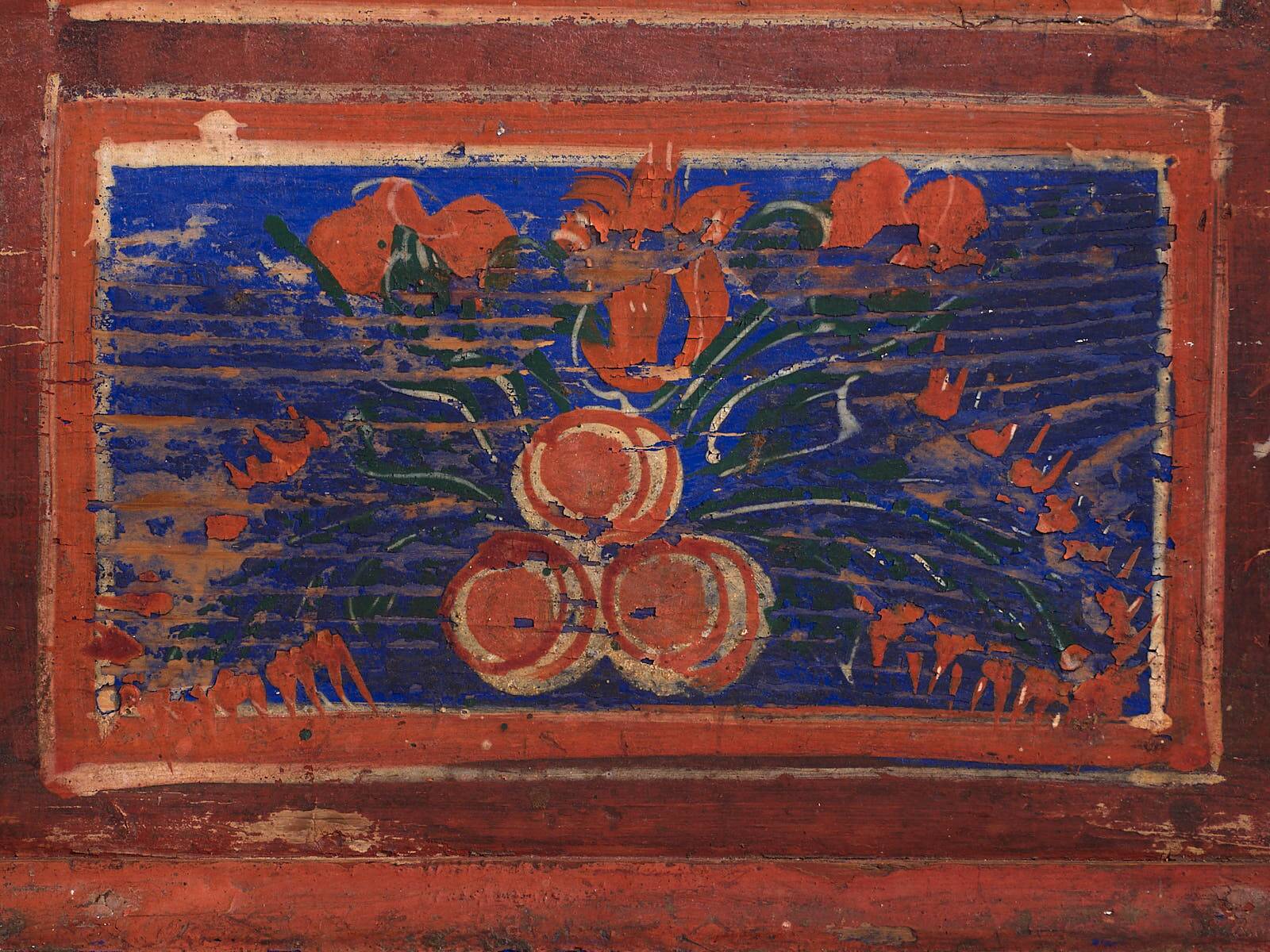 Antique hand-painted chest with floral motifs (1907) #100