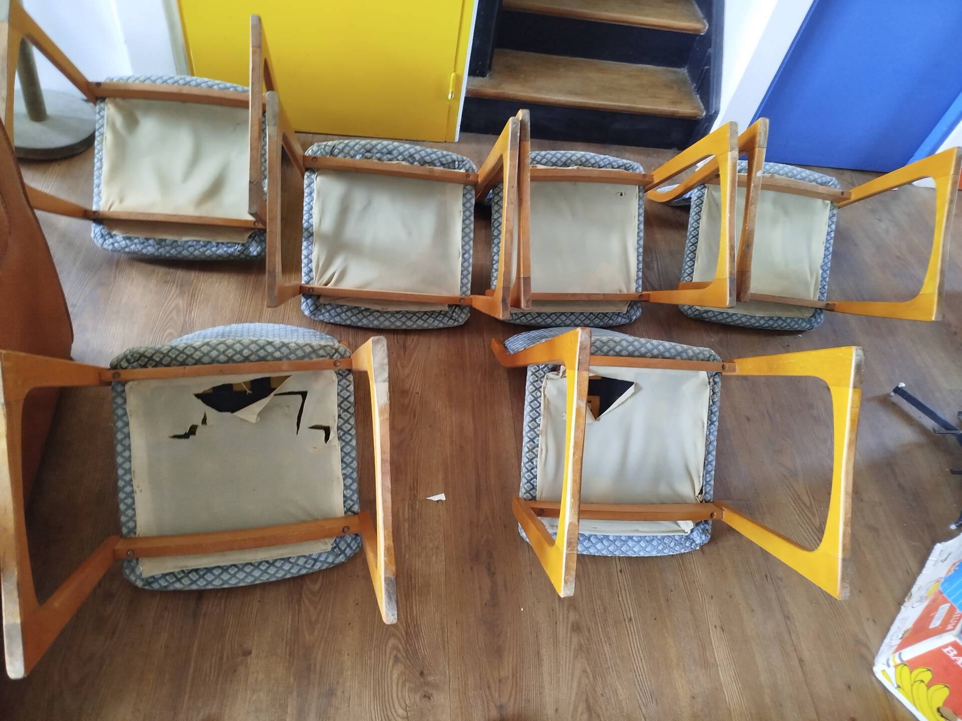 Ensemble de 6 chaises traineau, années 70