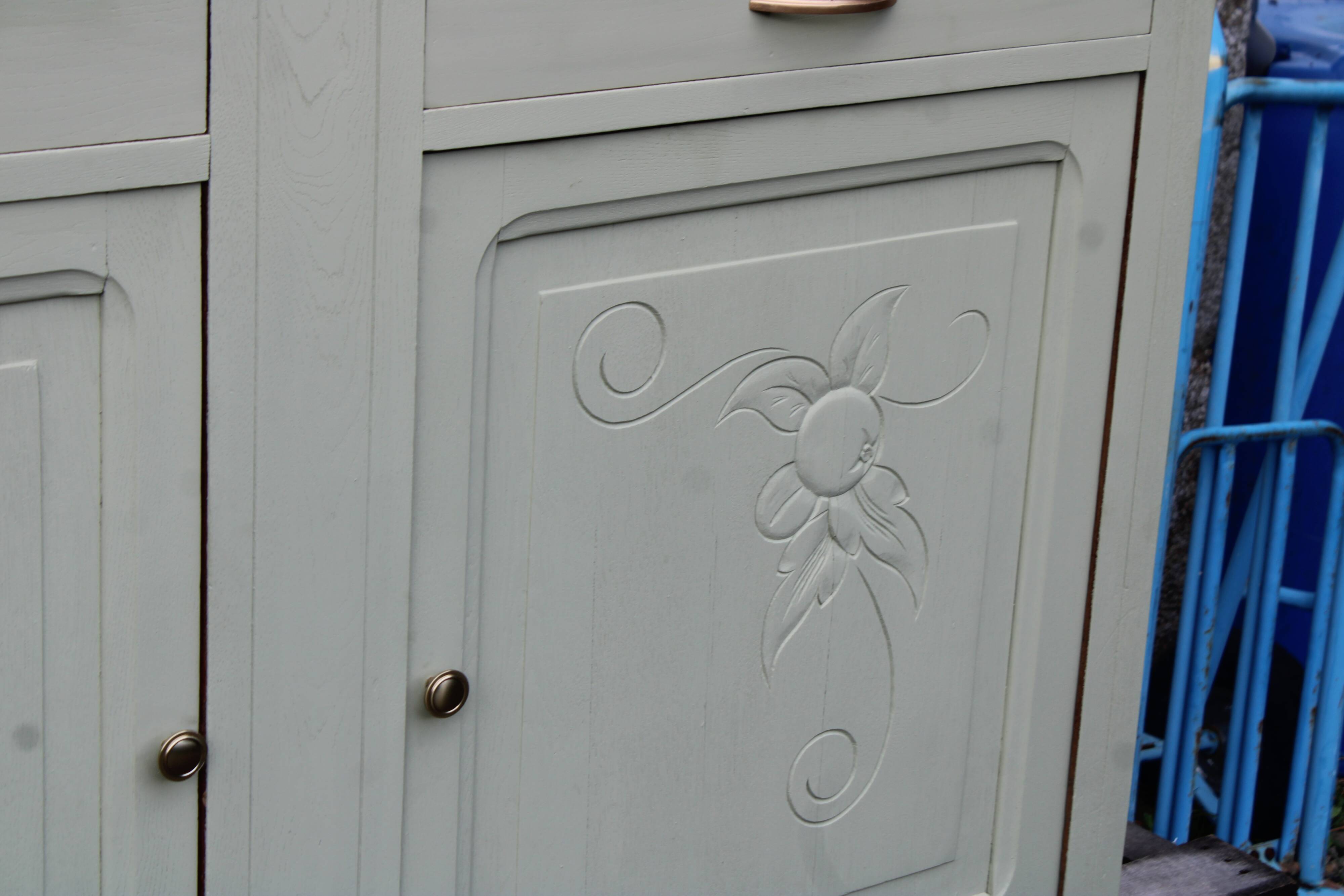 Buffet vintage Art Déco rénové • Vert Lézard Pure & Paint