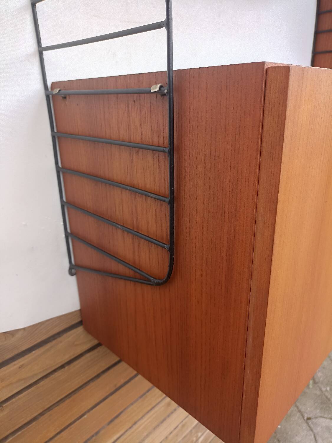 Vintage wall system