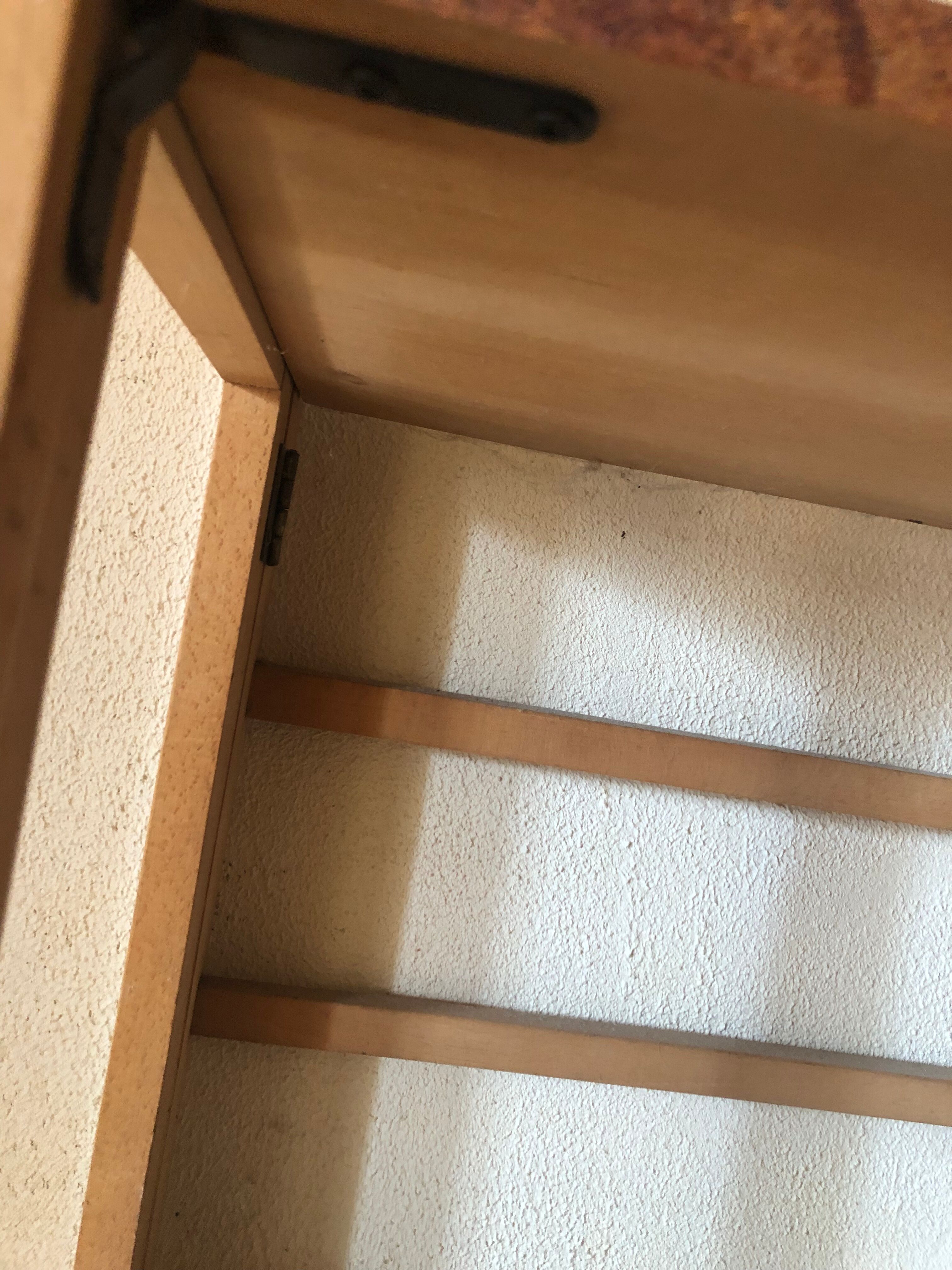 Shelf from the 1950s