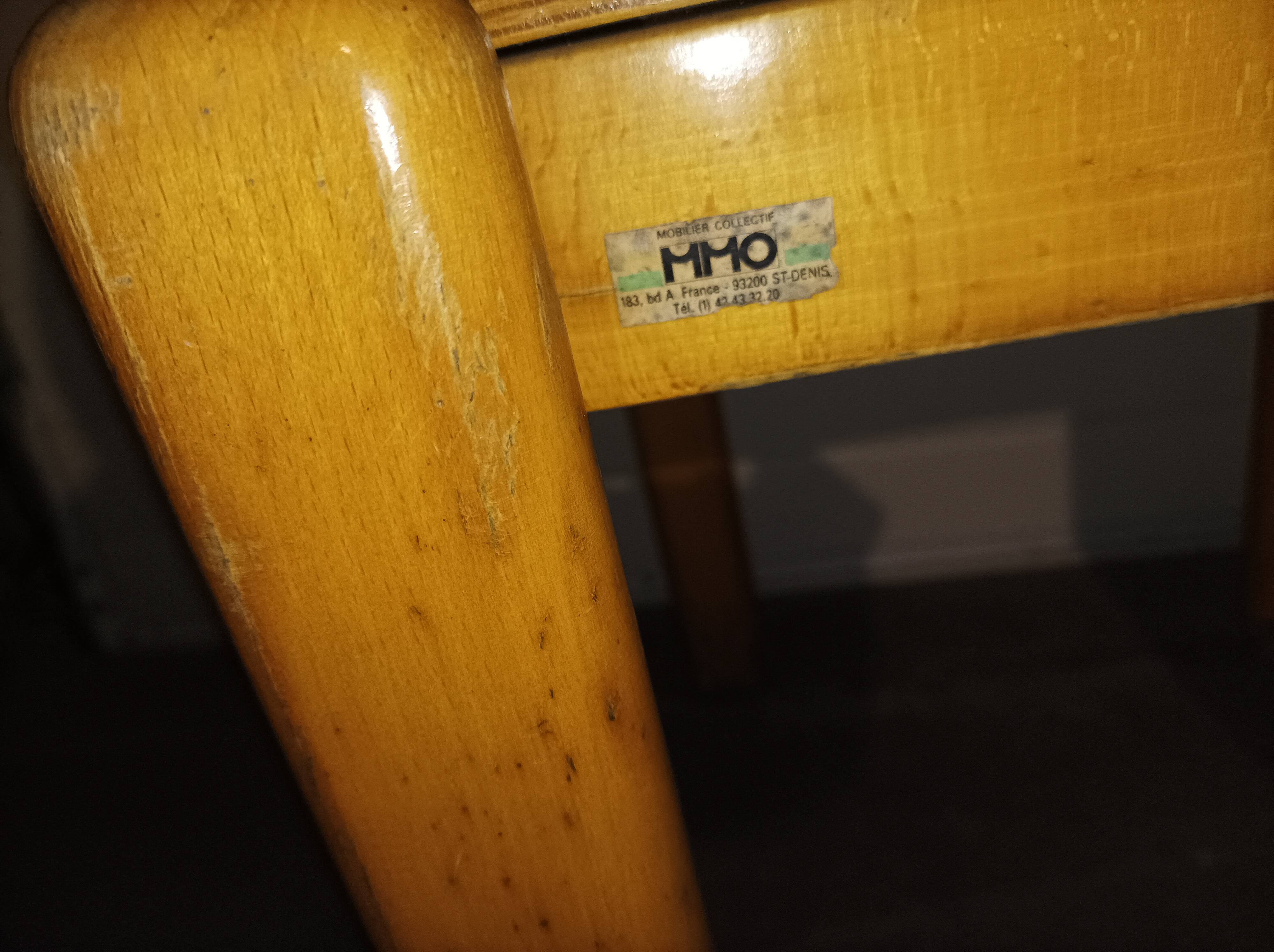 7 chaises vintages MMO