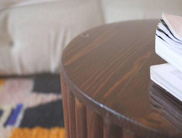 Table basse en bois et plateau en verre de 70cm