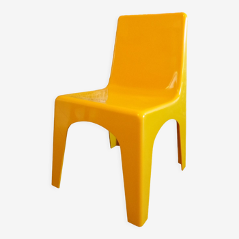 Children's chair 1970 thermoformed plastic
