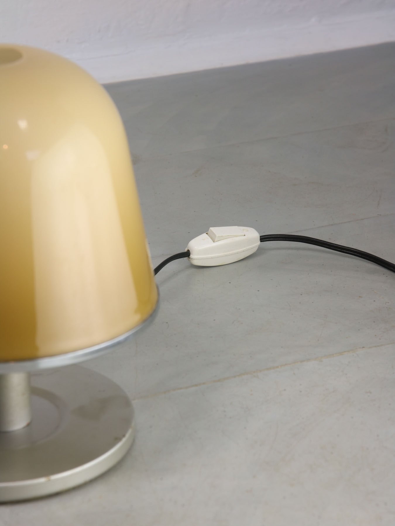 Vintaga Kuala Table Lamp by Franco Bresciani from Guzzini