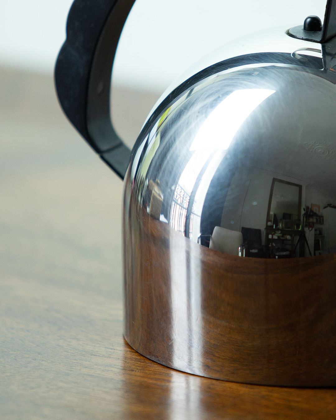 Melodic alessi kettle by Richard Sapper